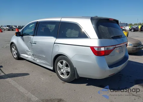 2013 Honda Odyssey Touring/Touring Elite from USA, damaged, VIN 5FNRL5H97DB035138